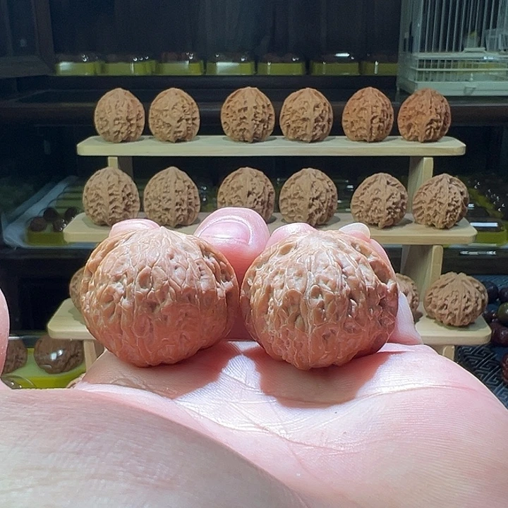 a***a文玩核桃把件铁锤妹妹