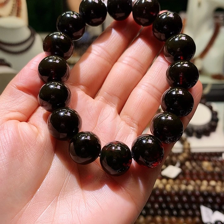 明***非未镶嵌琥珀手串嘎嘎