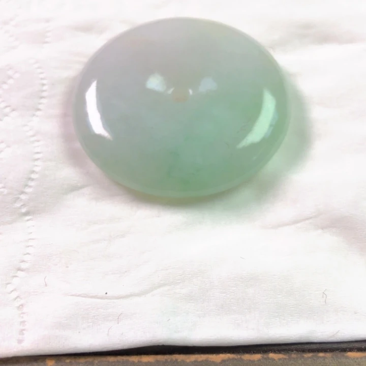 翡翠未镶嵌颈饰吊坠