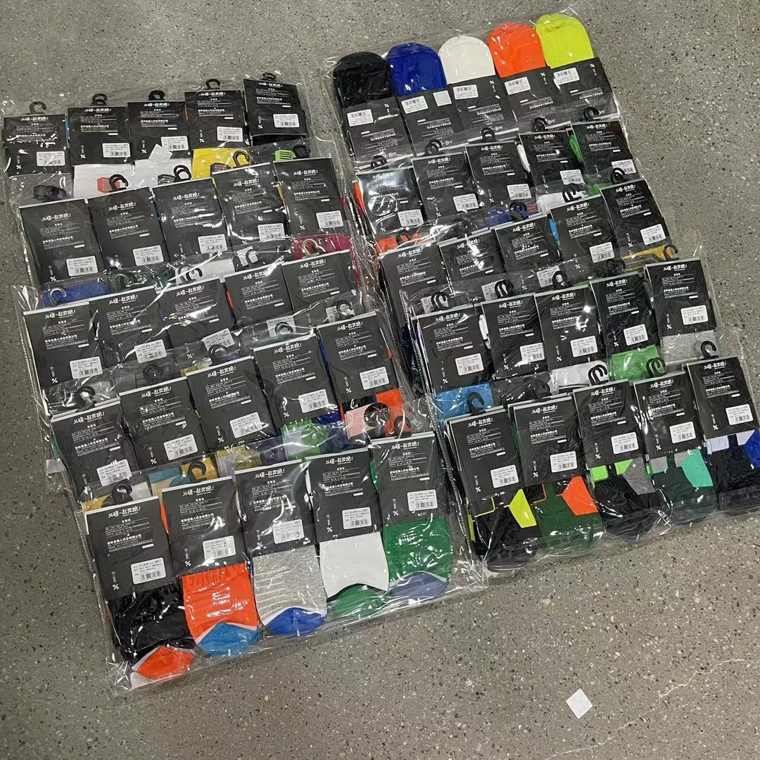 L9017无骨男中筒运动篮球袜子【男运动毛圈中筒袜】