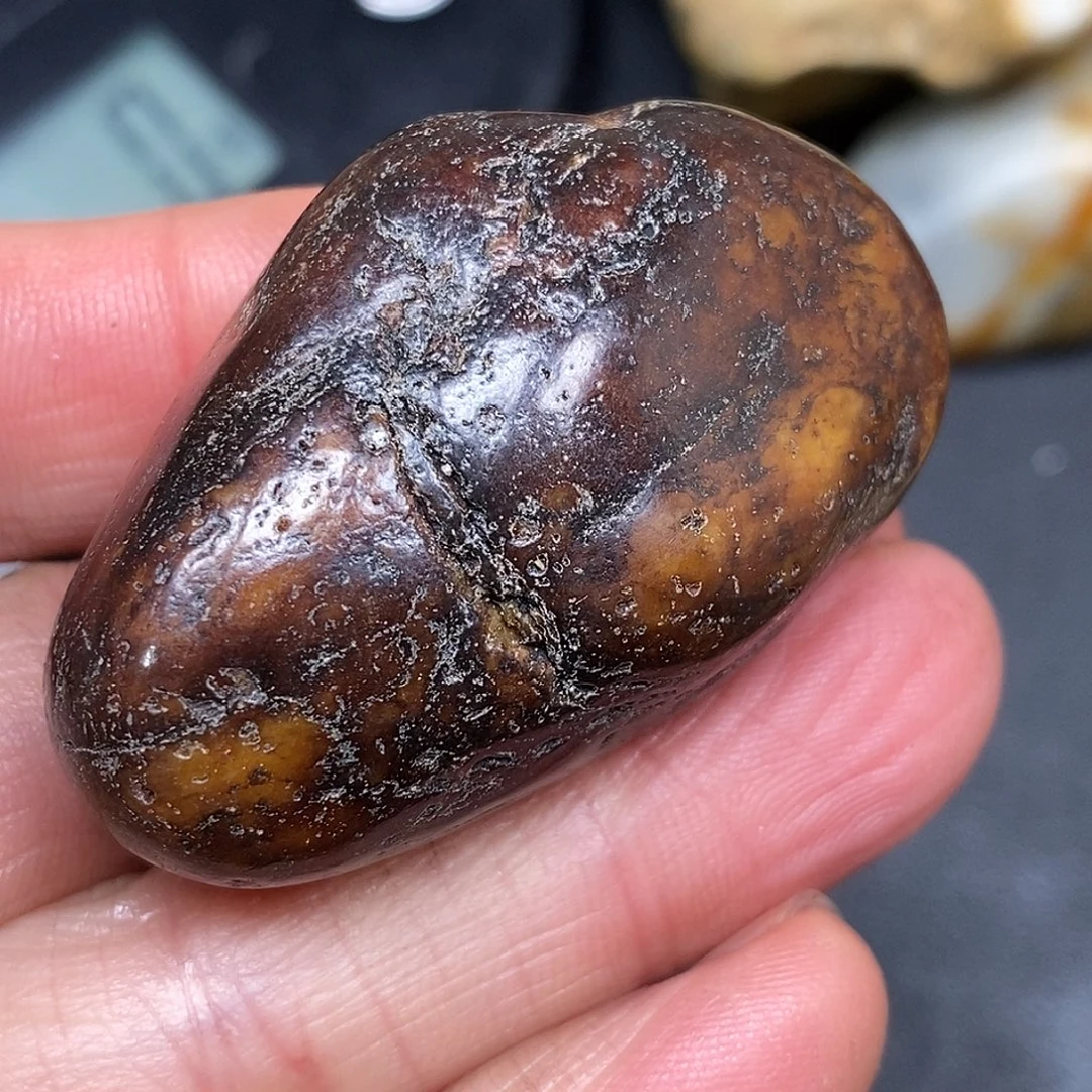 和田玉未镶嵌珠宝奇石