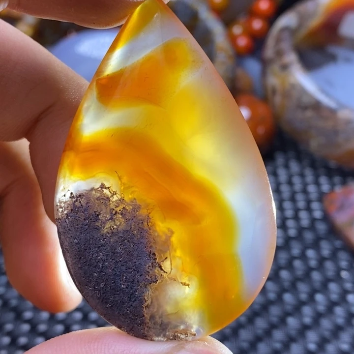 玛瑙/玉髓颈饰未镶嵌