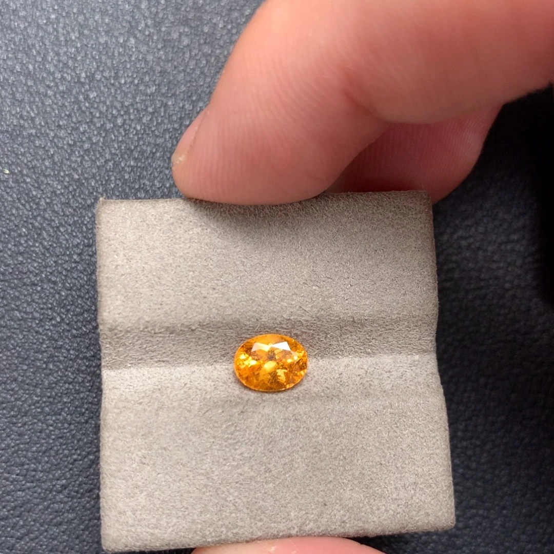 裸石未镶嵌石榴石（芬达石）裸石1.17ct