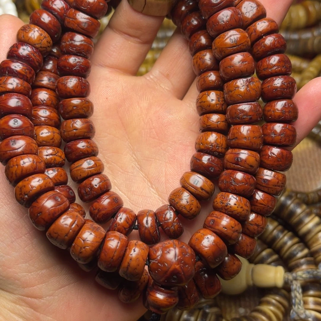 大叶紫檀（黑酸枝木类）