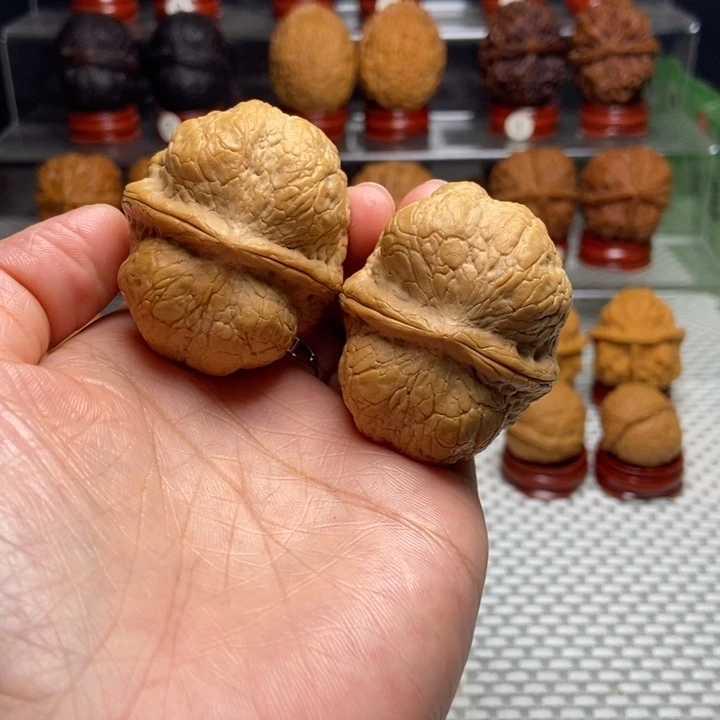 把件文玩核桃45方尊