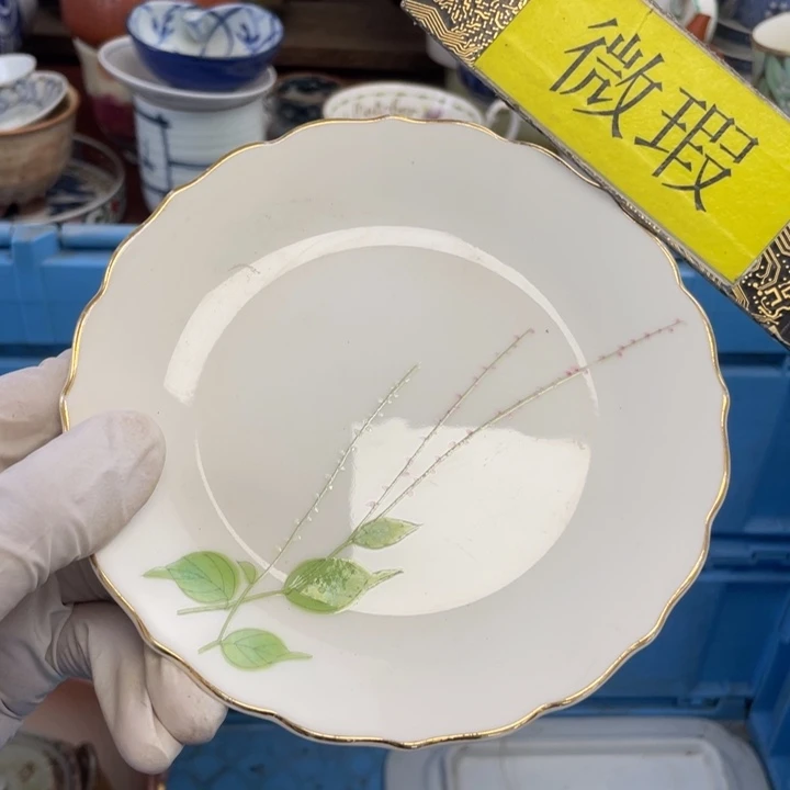 他家瓷器真美….开播了