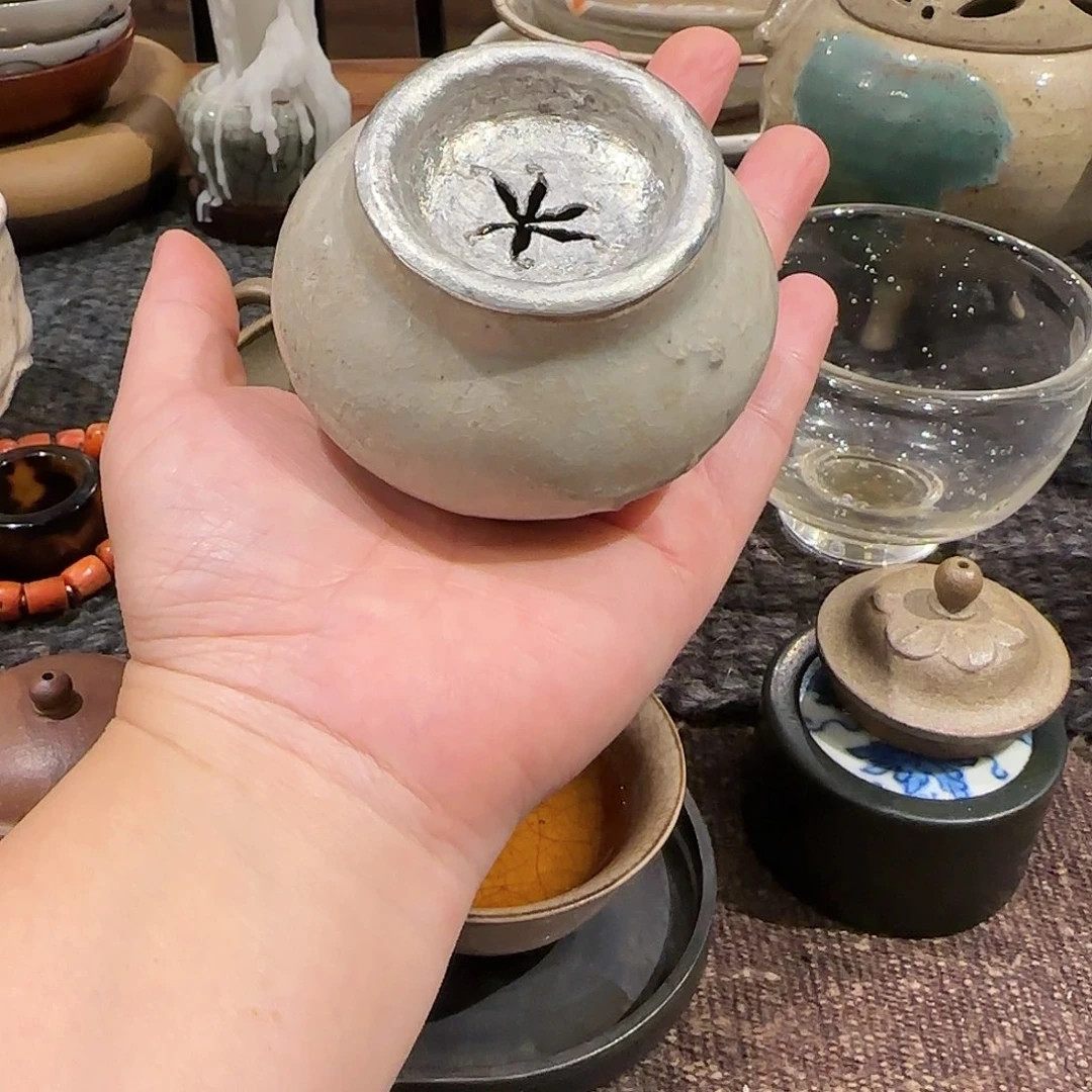 曾*青白釉小罐锡盖一个