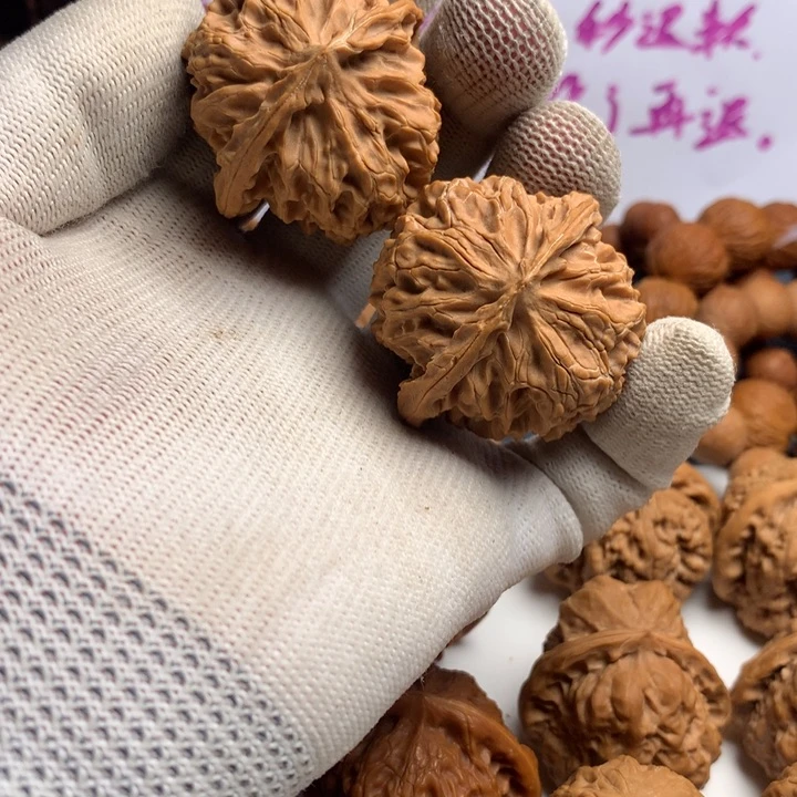 核桃把件40尺寸苹果园