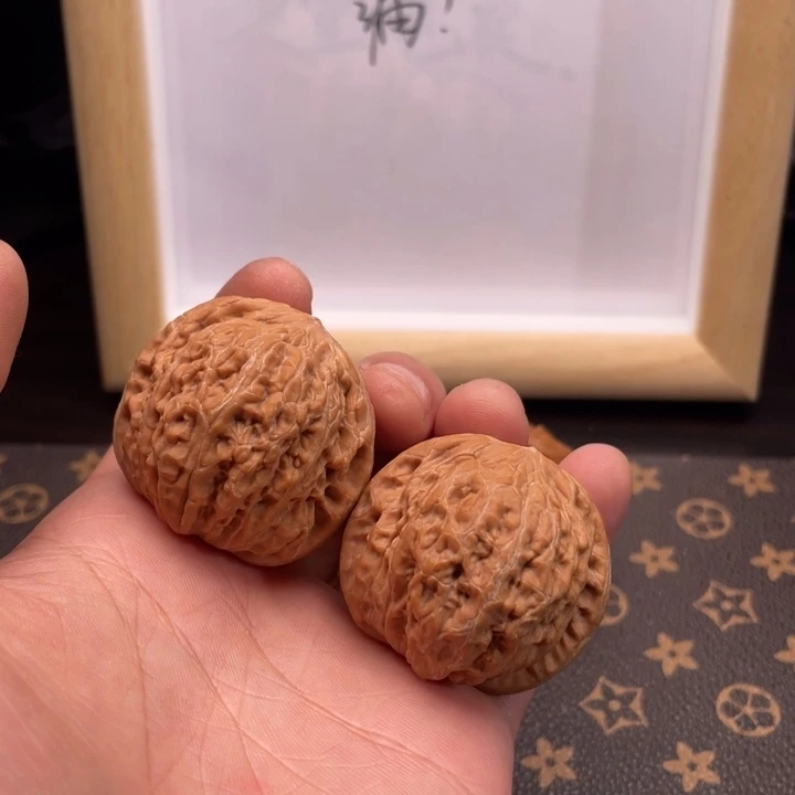核桃铁锤妹妹文玩核桃