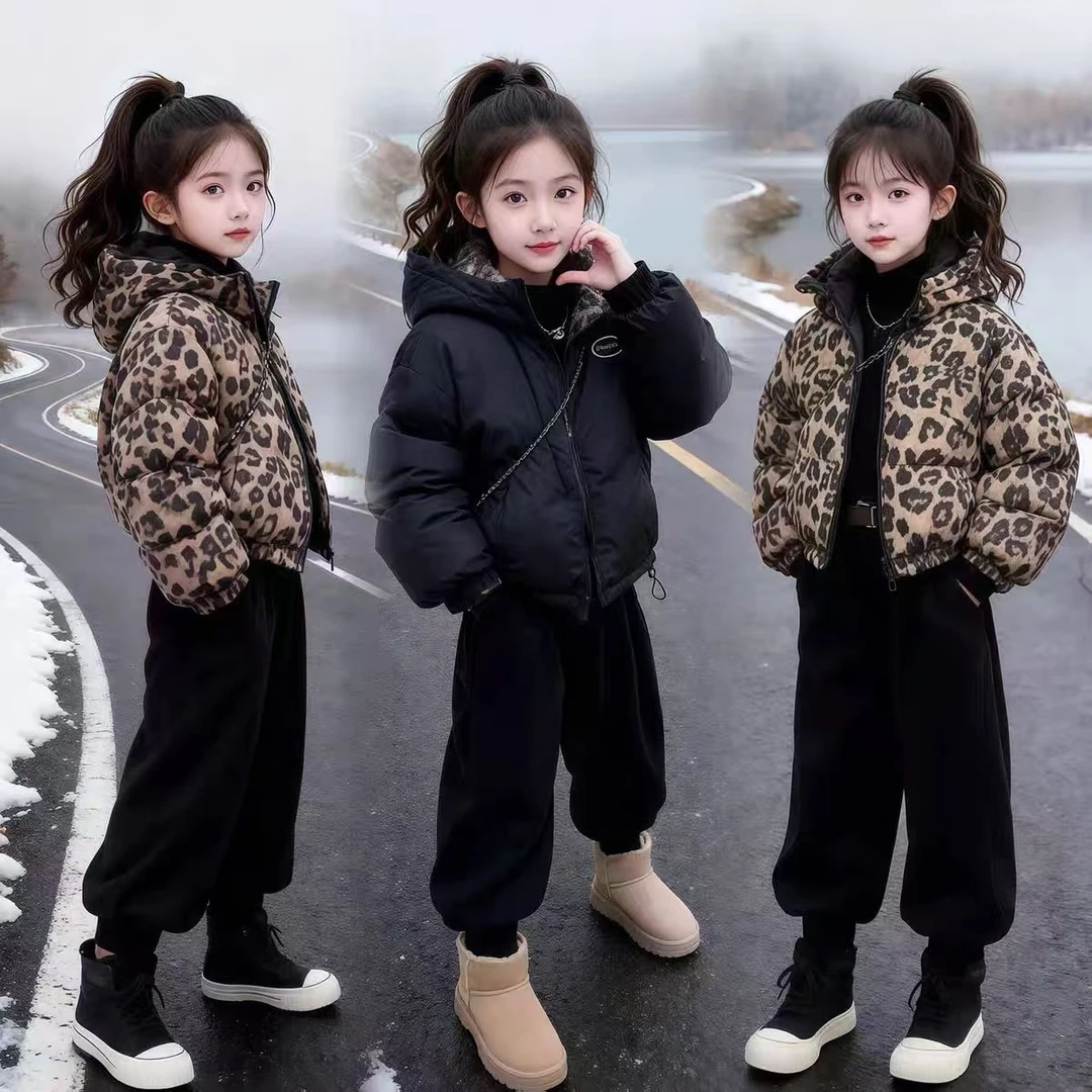 女童冬款套装2025冬季新款儿童豹纹加厚两面穿棉服外套哈伦裤套装