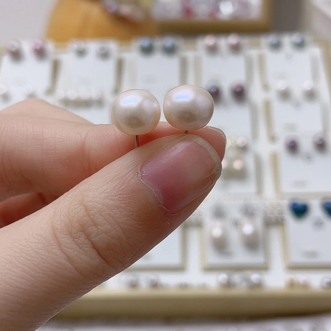 一***光银S925镶嵌淡水珍珠耳饰