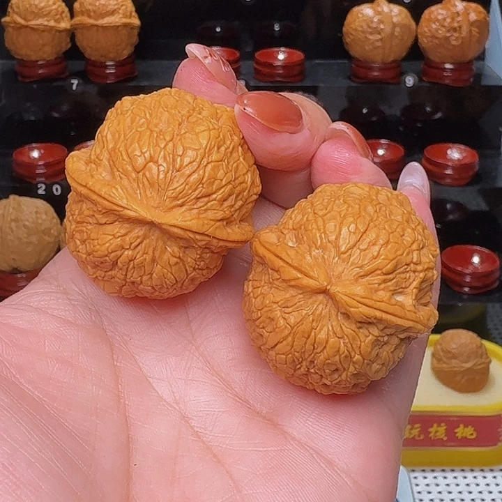 文玩核桃把件金丝绣球39尺…………06号