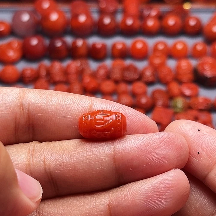 南红玛瑙未镶嵌配饰六字真言桶珠9.2mm
