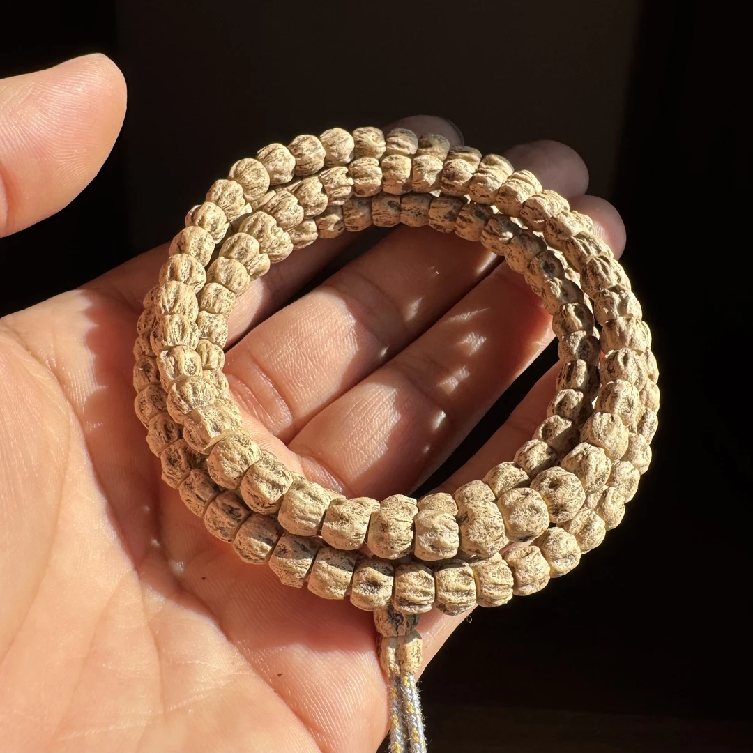 刀客热振粉皮方块莲花柏香籽25011