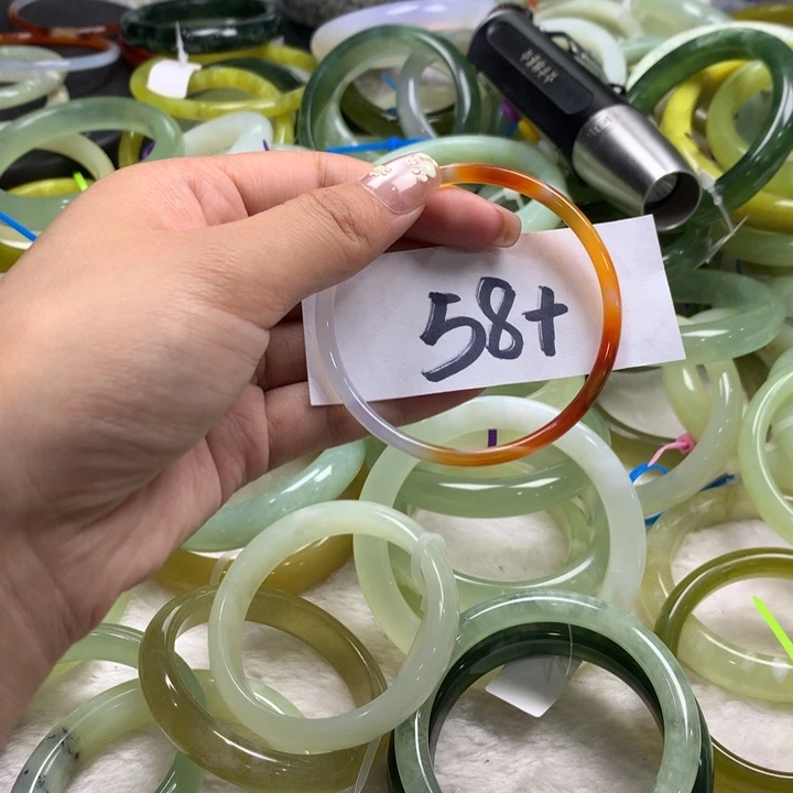 未镶嵌蛇纹石玉手镯345