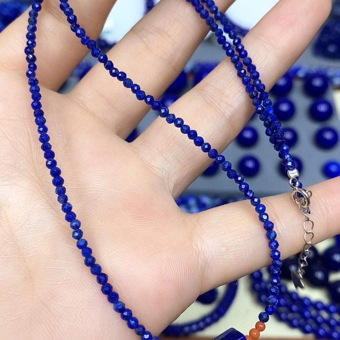 青金石未镶嵌颈饰