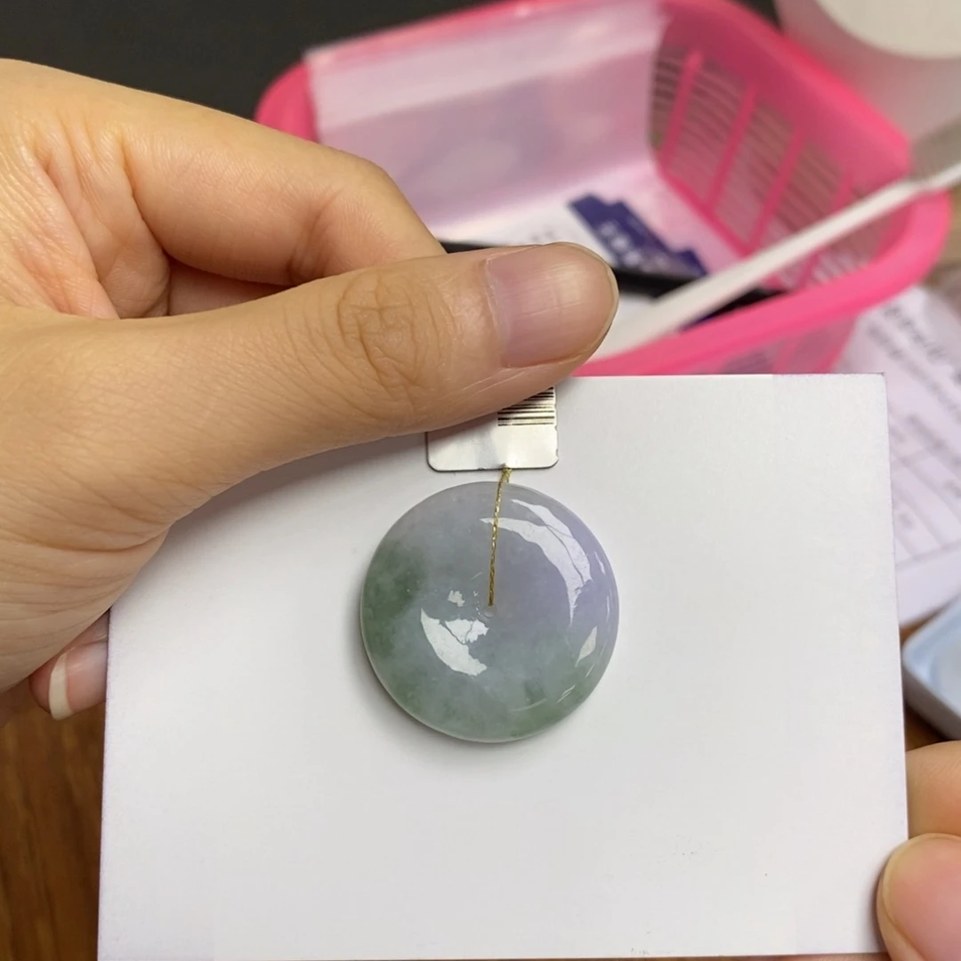 颈饰未镶嵌翡翠平安扣