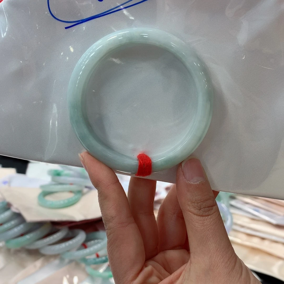 翡翠手镯未镶嵌买断