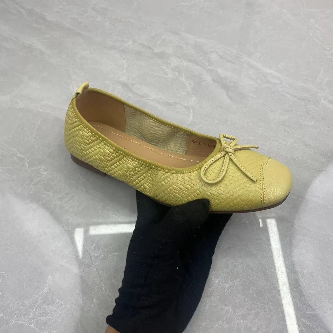 单鞋女 (牛皮)3-211(孤品)f区37/码