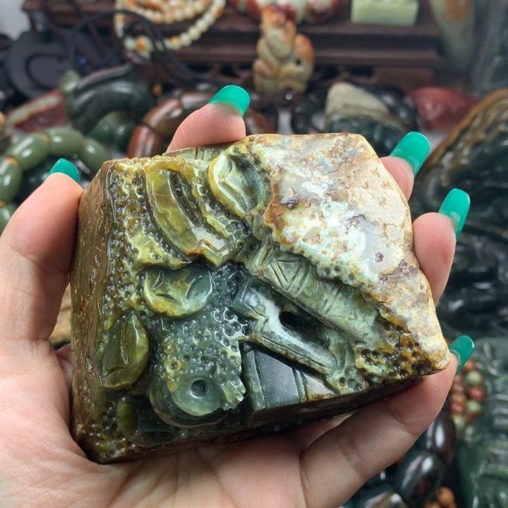 岫岩河磨玉（透闪石质玉）把件未镶嵌