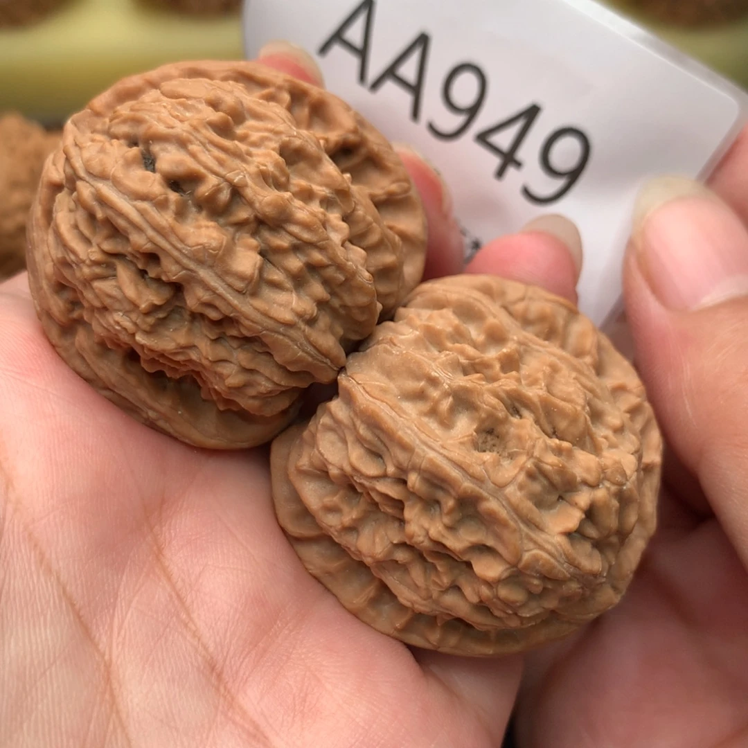把件文玩核桃直棱白狮子39