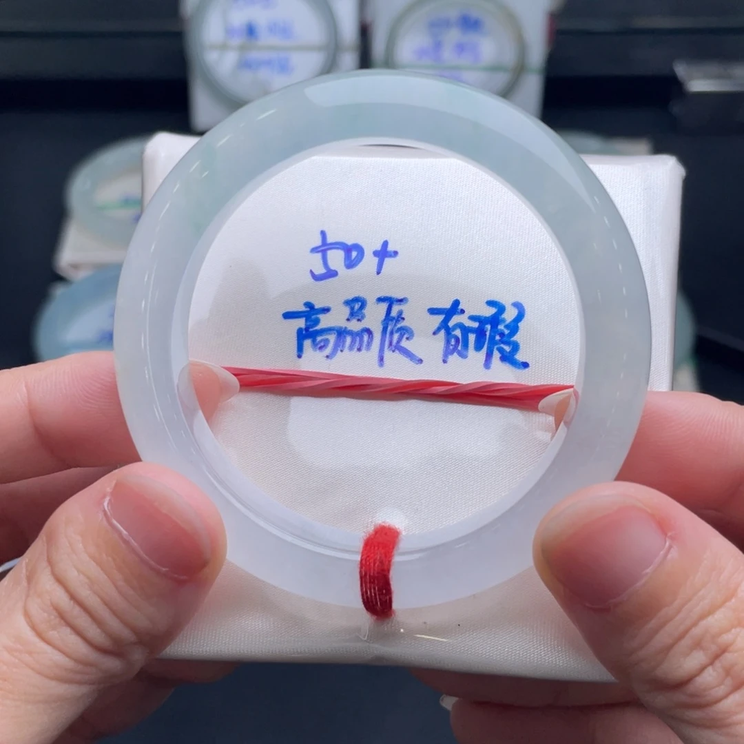 翡翠未镶嵌手镯56