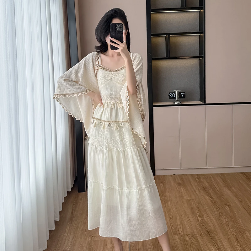 波西米亚复古民族风超仙甜美流苏防晒上衣吊带连衣裙旅游度假套装