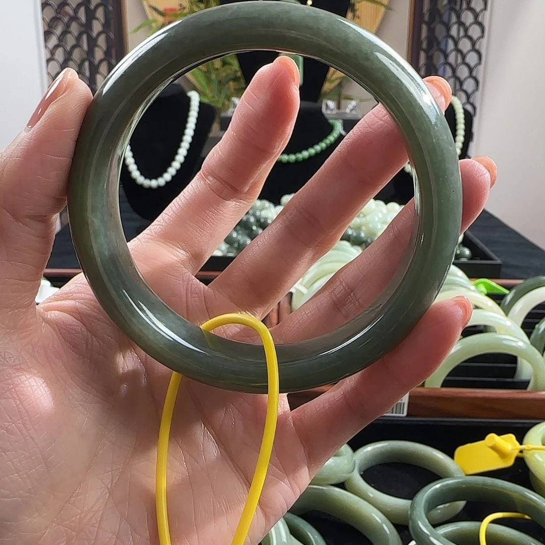 和田玉未镶嵌手镯60.5