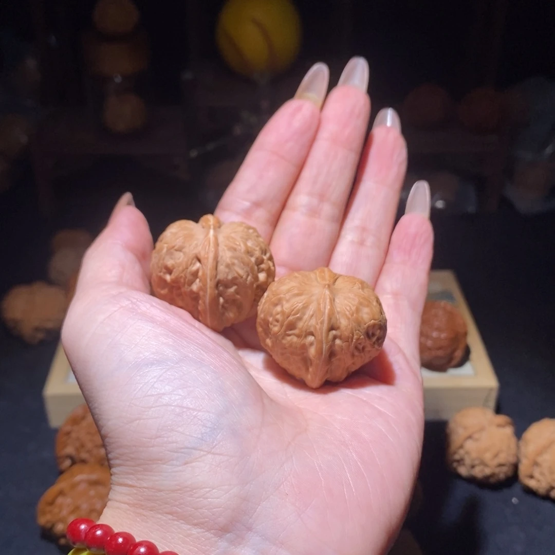 文玩核桃吊坠元宝34