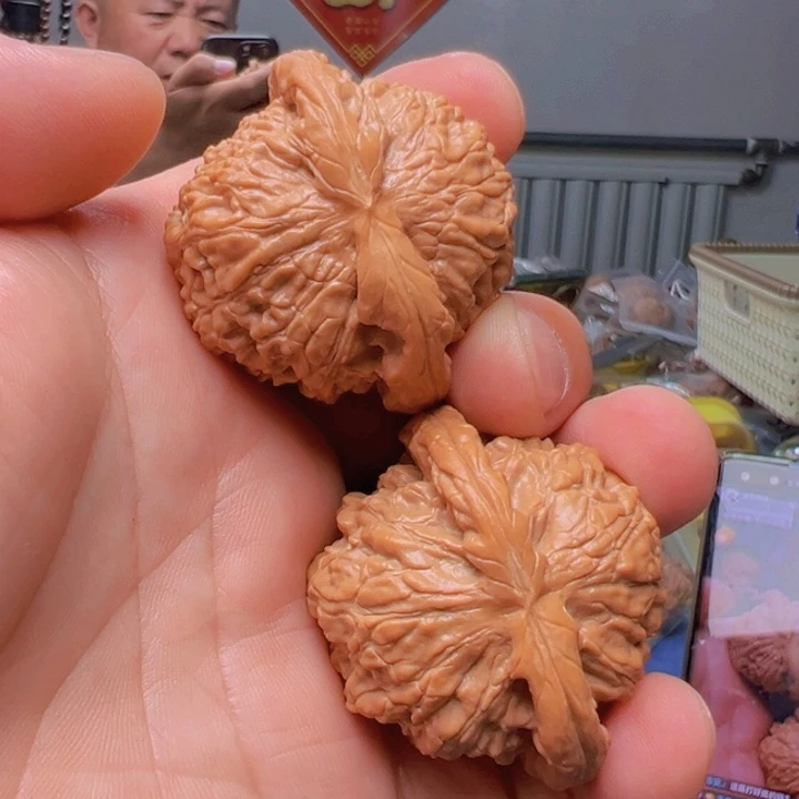 文玩核桃把件念*.白狮子头