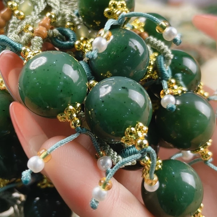 未镶嵌和田玉挂件