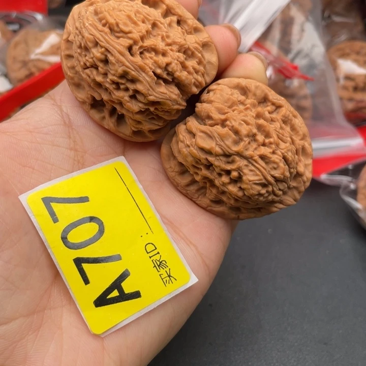 文玩核桃吊坠核桃