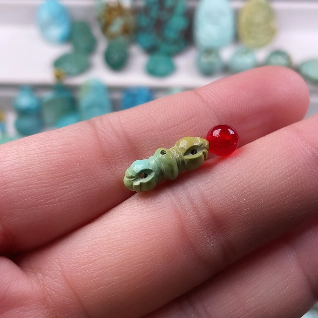 南红玛瑙未镶嵌颈饰