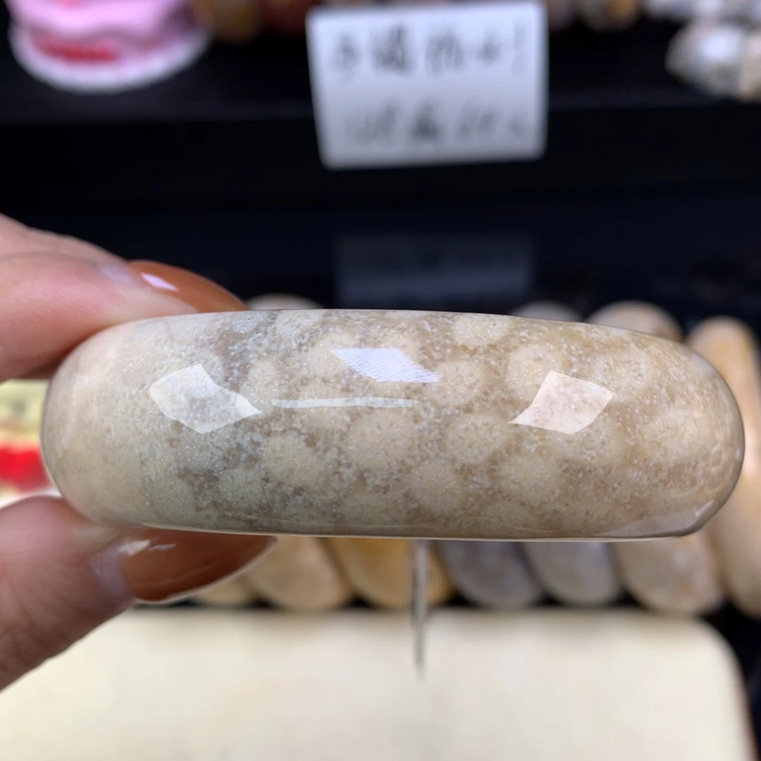 硅化珊瑚（珊瑚玉）未镶嵌手链精美手镯五折59口（11号）