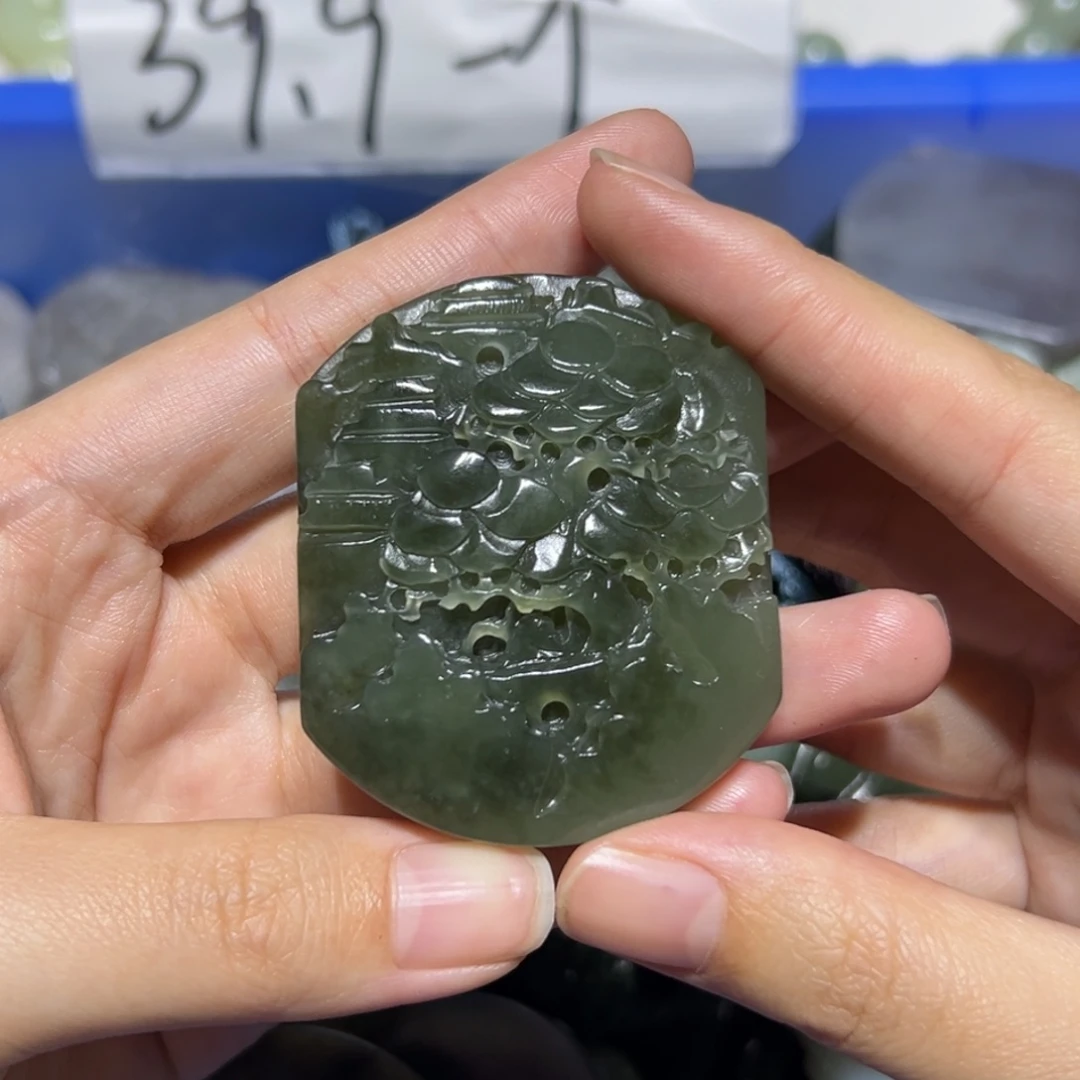 和田玉未镶嵌颈饰1