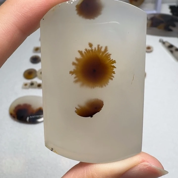 玛瑙/玉髓未镶嵌摆件