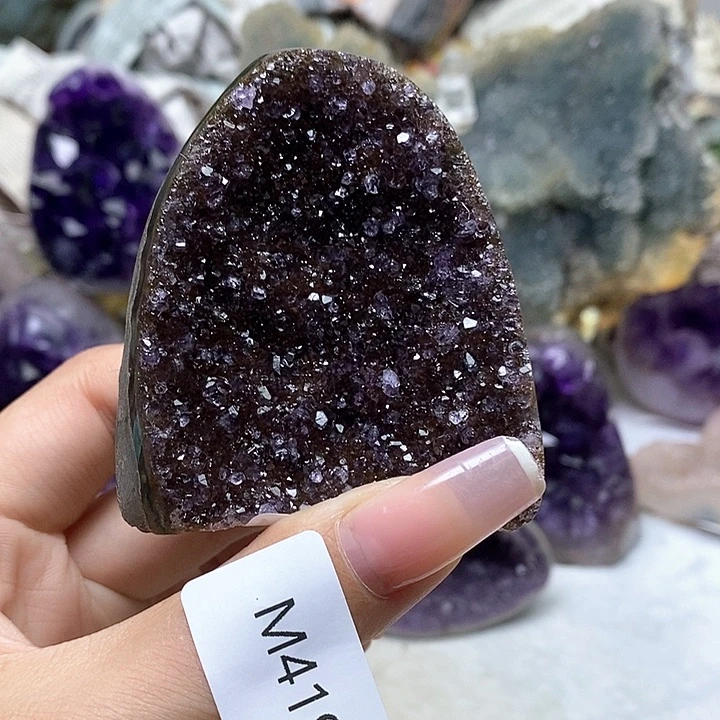 紫晶未镶嵌大型摆件（非配饰）