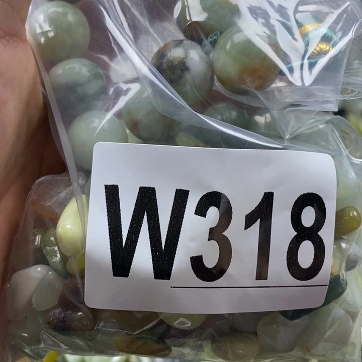 蛇纹石玉未镶嵌珠宝奇石