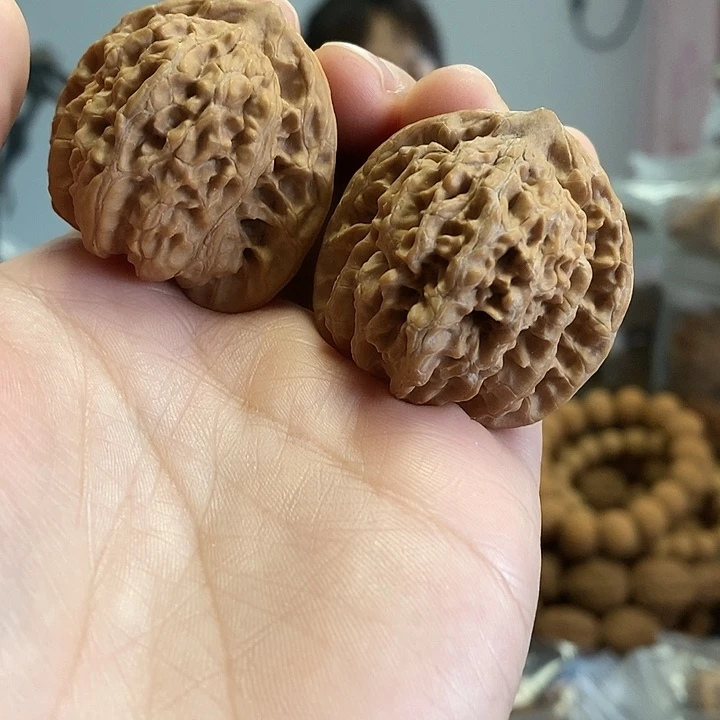 把件文玩核桃38霞云岭