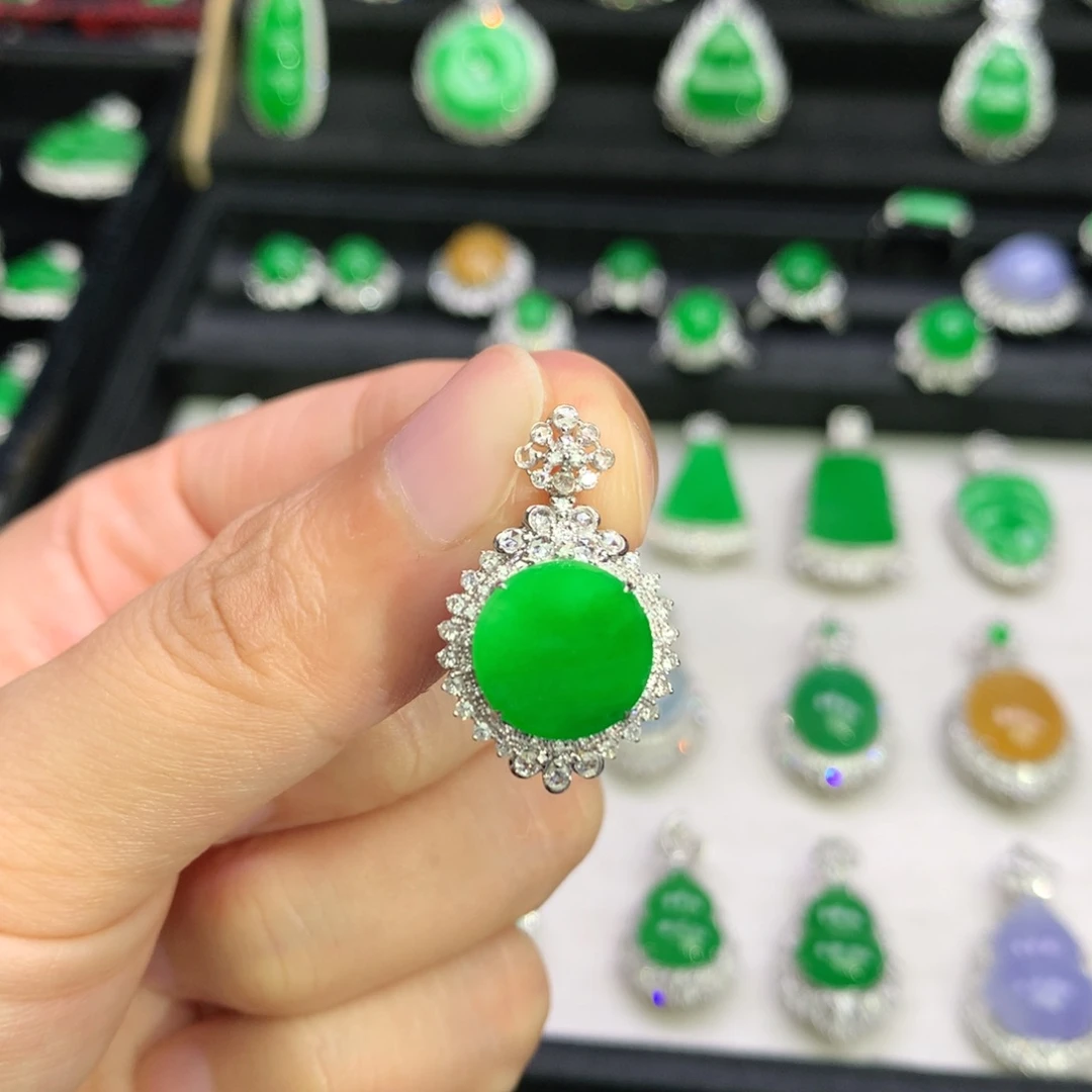 翡翠18K金镶嵌吊坠(不含链)