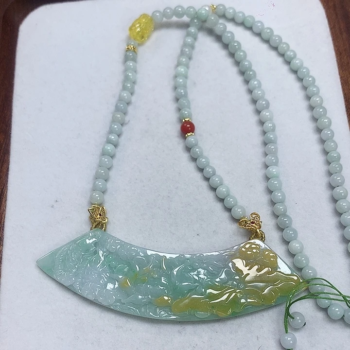翡翠颈饰未镶嵌吊坠