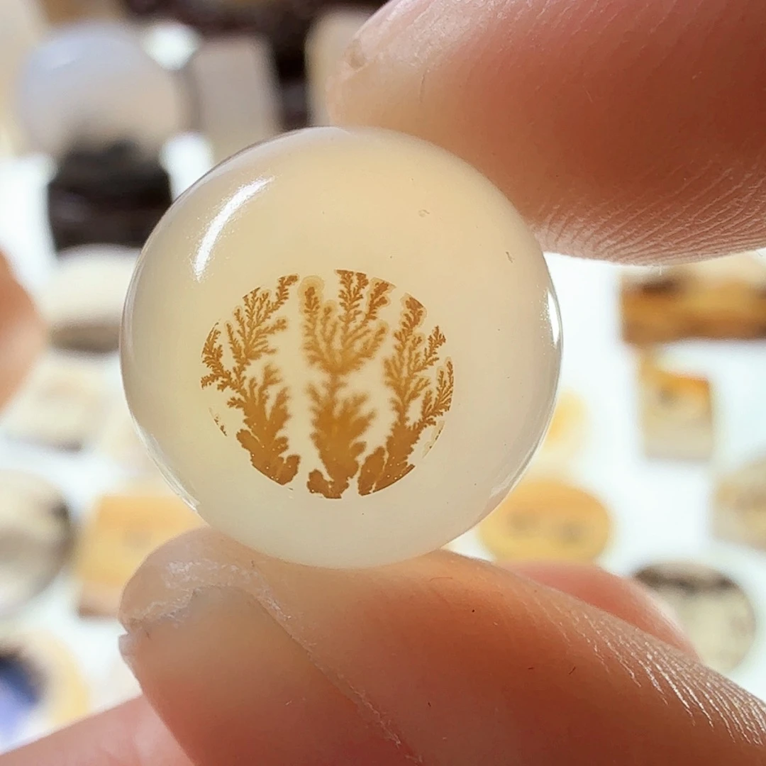 玛瑙/玉髓未镶嵌珠宝半成品