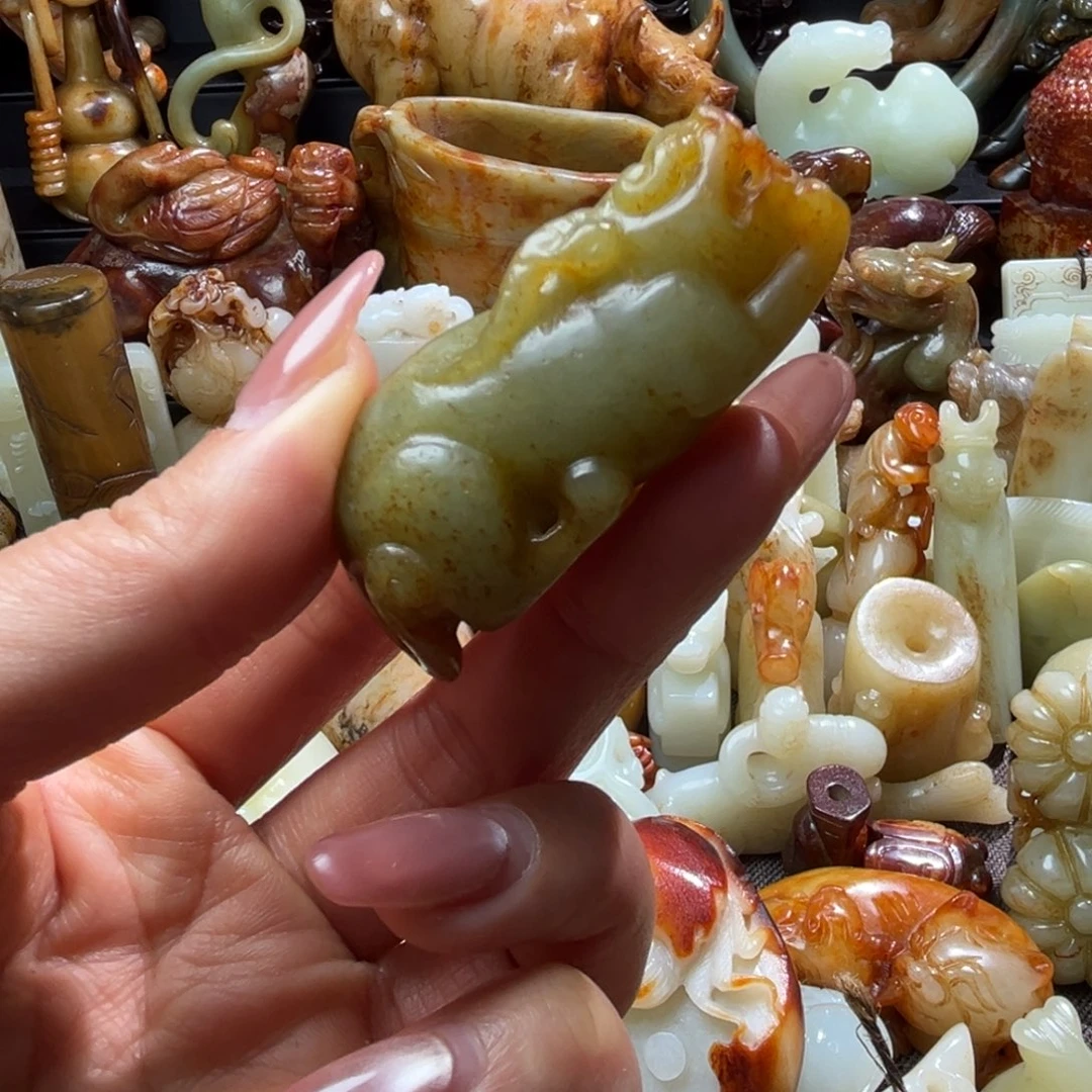 和田玉未镶嵌挂件