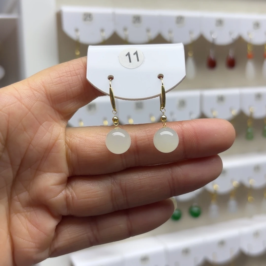 和田玉18K金镶嵌耳饰