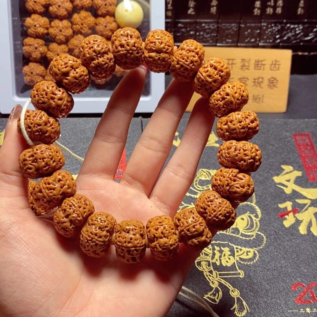 金刚菩提吊坠21尺寸夹板