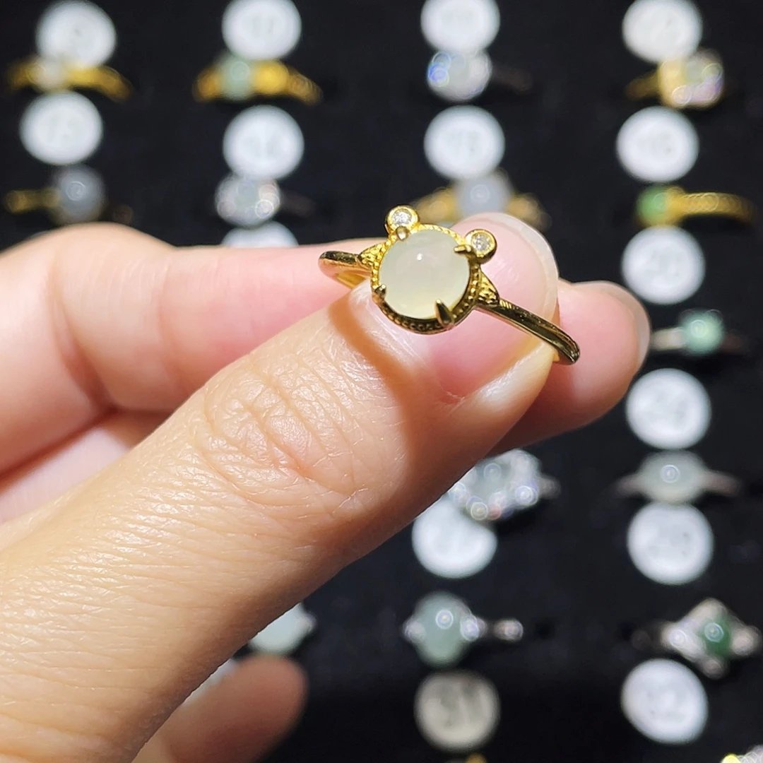 翡翠未镶嵌戒指戒指