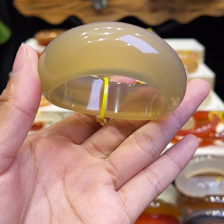玛瑙/玉髓手镯未镶嵌