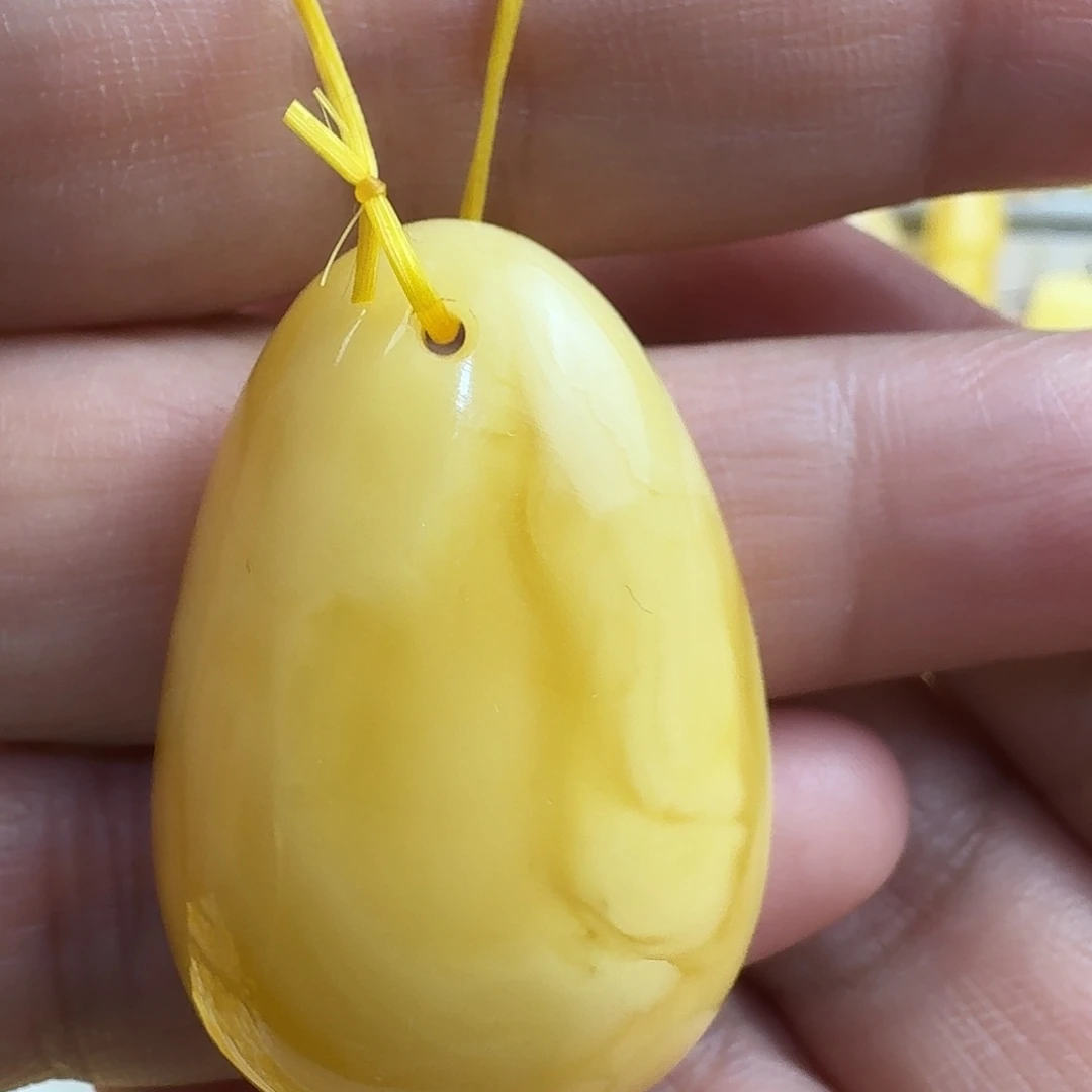 蜜蜡未镶嵌裸石28