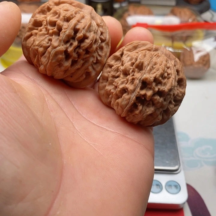 文玩核桃吊坠七*43全品四座楼
