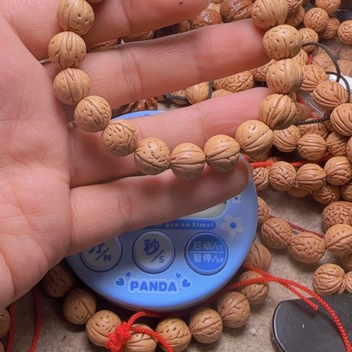 陆*拍202野生桃核黄桃手串一条